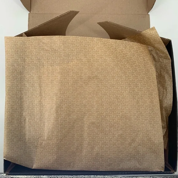 NIB Frye Boots Addie Inside Zip Short 9.5M Grey Women’s Booties Genuine Leather - Picture 7 of 7